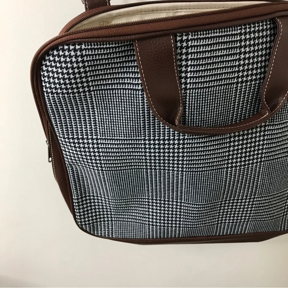 Barrington x the Honda classic houndstooth computer laptop crossbody bag